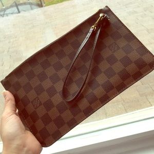 COPY - LV clutch